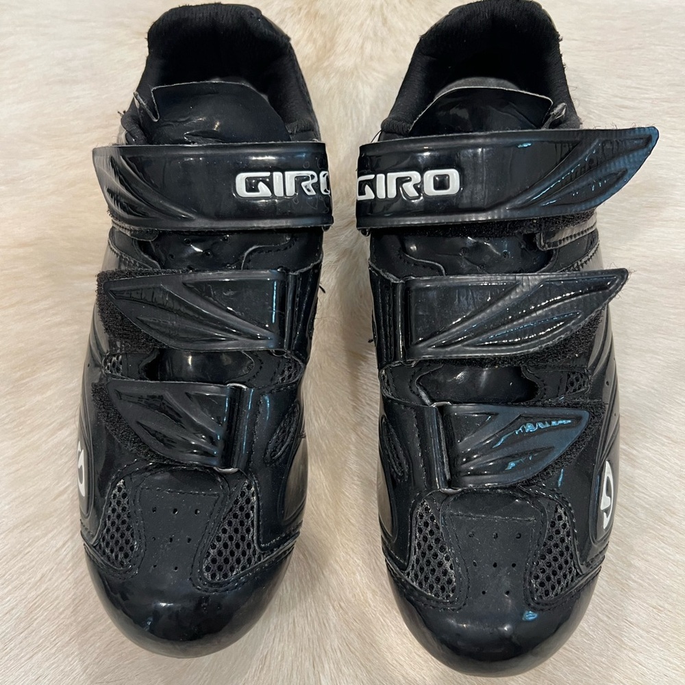 GIRO Spin Shoes, size 7.5